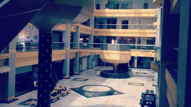 التسوق في The Walk