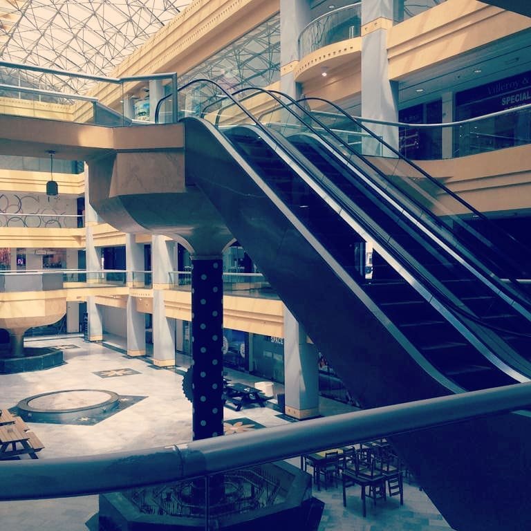 فرص تجارية في The Walk